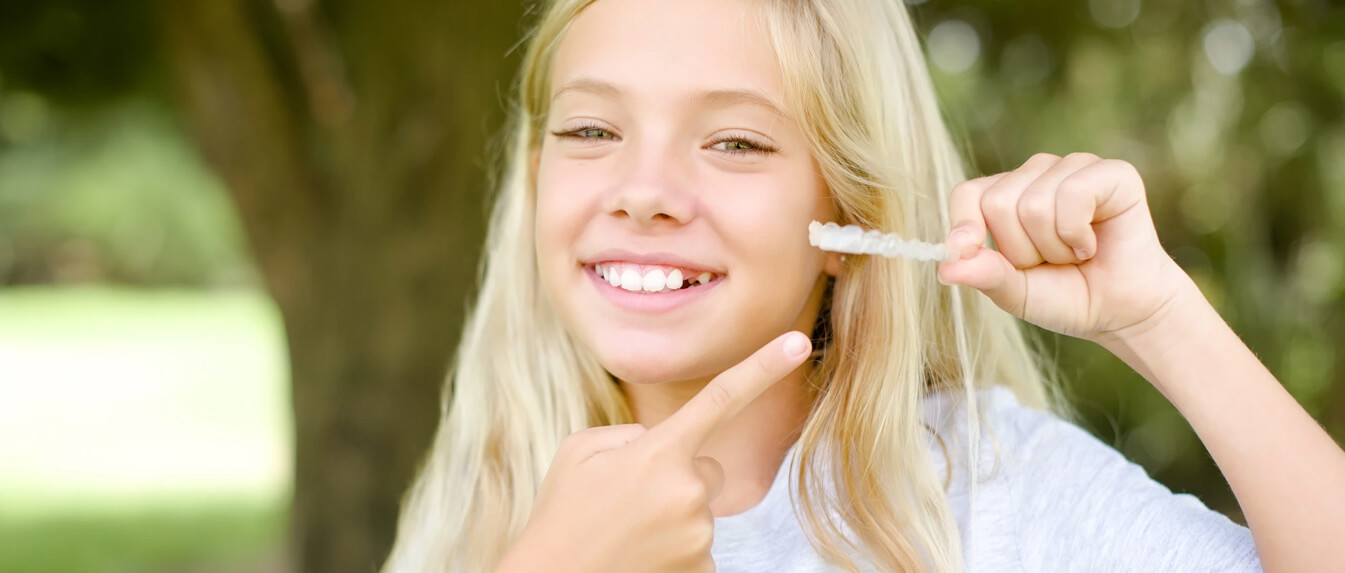 Going back to school with Invisalign? Top Tips! | Russell Orthodontics